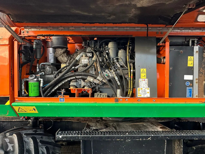 Grua Sennebogen 608 MULTICRANE/ROUGH TERRAIN...