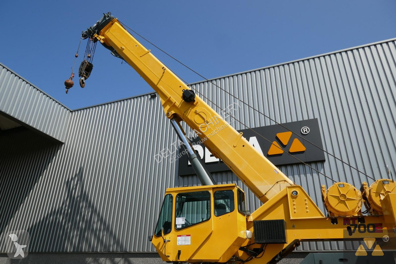 Grua Grove RT700E