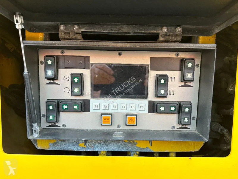 Grua Demag AC60 CITY CLASS 8X8 WHIT FLY JIP