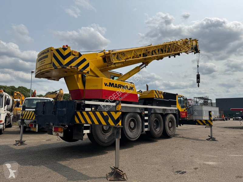 Grua Liebherr 1070-4.1 ( WHIT JIB )