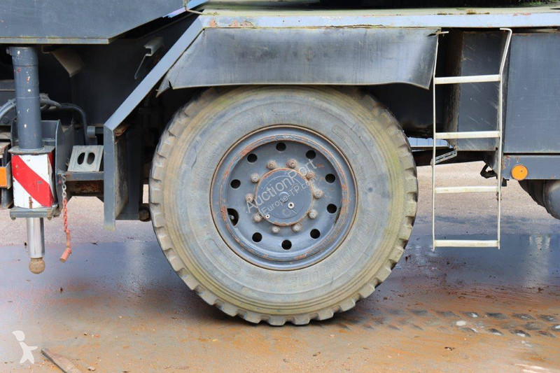 Macara Liebherr 1025