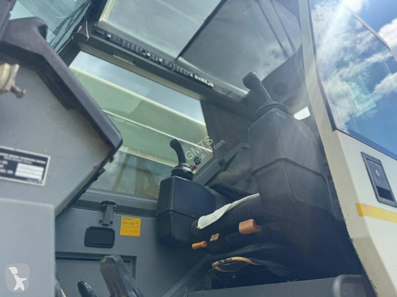 Žeriav Liebherr 1030-2
