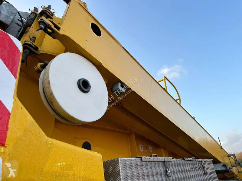 Žeriav Demag AC60 CITY CLASS 8X8 WITH FLY JIB
