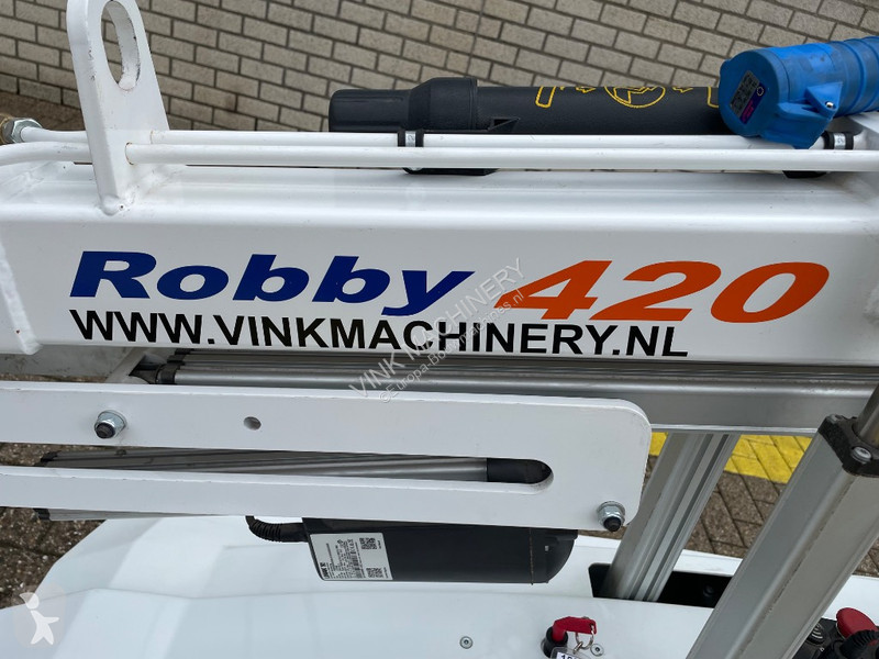 Dźwigi  Robby 420
