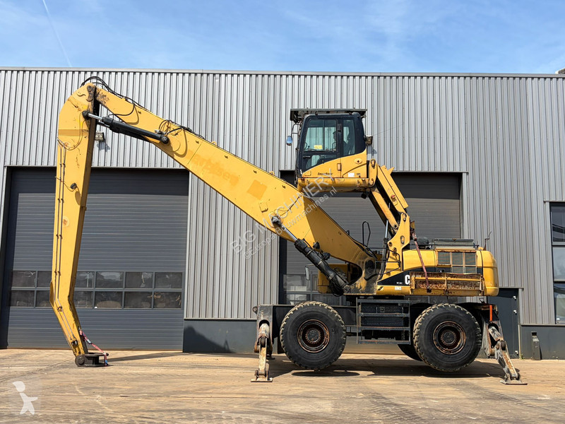 Jeřáb Caterpillar M325DMH