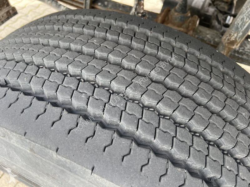 Camion Mercedes Axor 1828 A 4x4 Axor 1828 A 4x4...