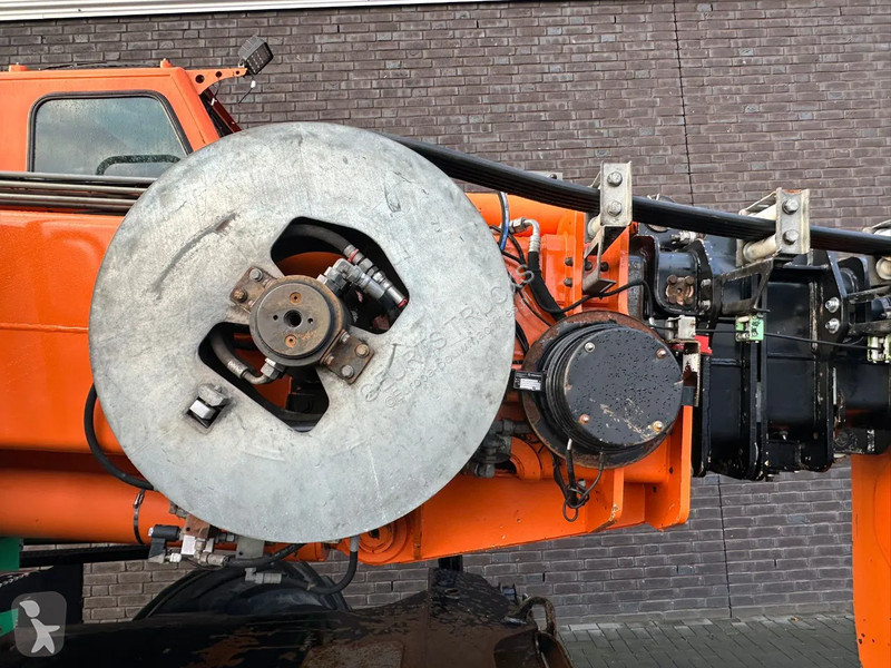 Grua Sennebogen 608 MULTICRANE/ROUGH TERRAIN...