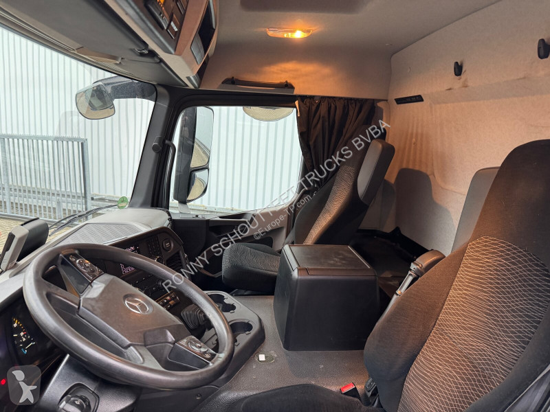 Kamion Mercedes Antos 2540 L 6x2 Antos 2540 L...