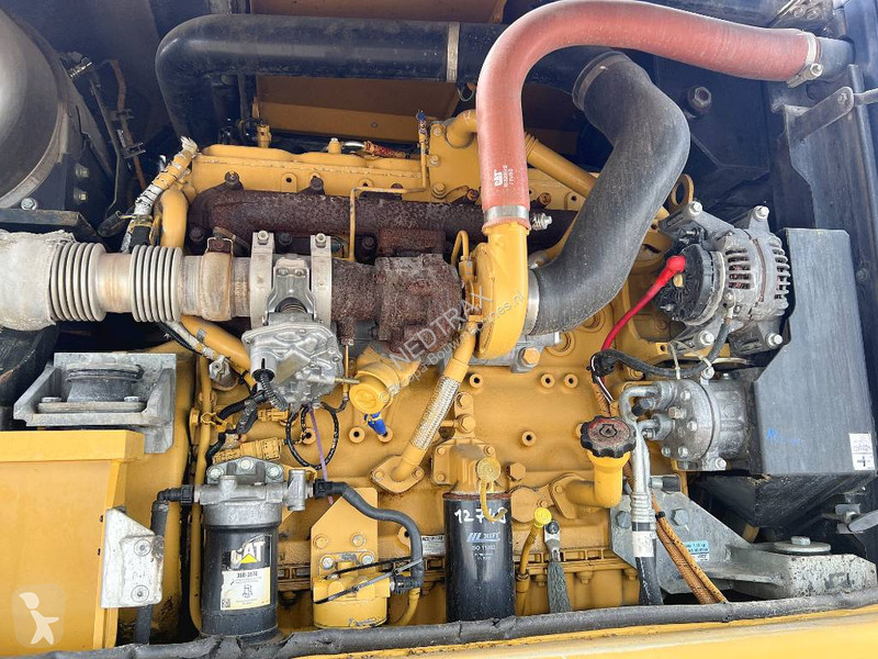 Gru Caterpillar MH 3022    2015    CE