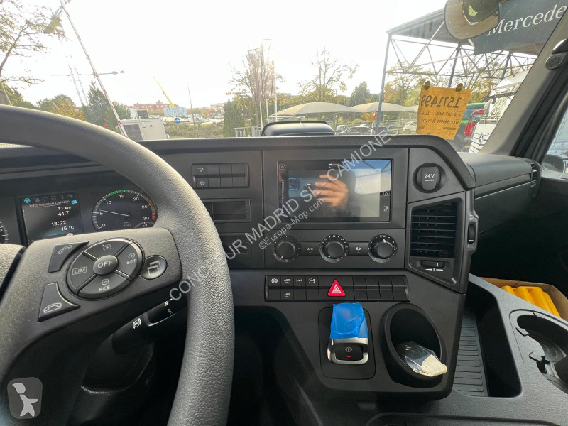 Traktor Mercedes  1830