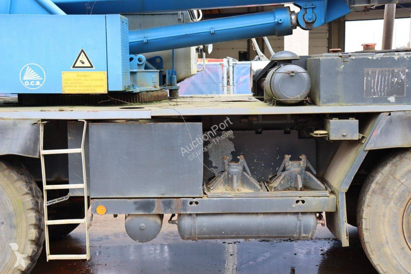 Macara Liebherr 1025