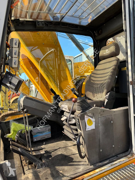 رافعة Liebherr HS8D