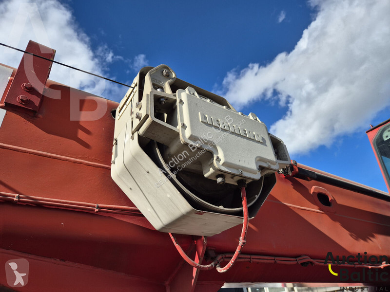 Macara Liebherr UTM 526