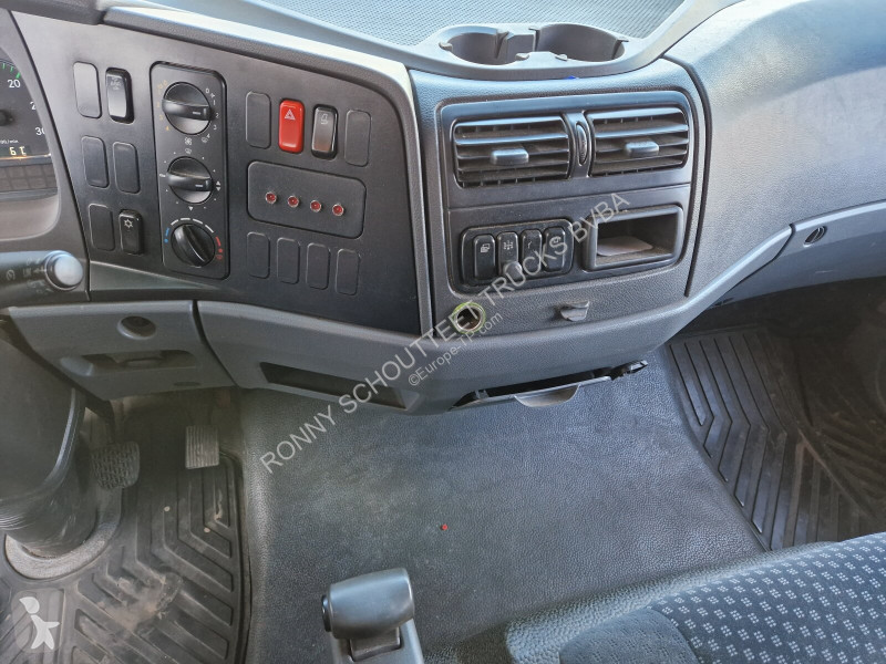 Grúa Mercedes Atego 1218 L 4x2 1218 L 4x2,...