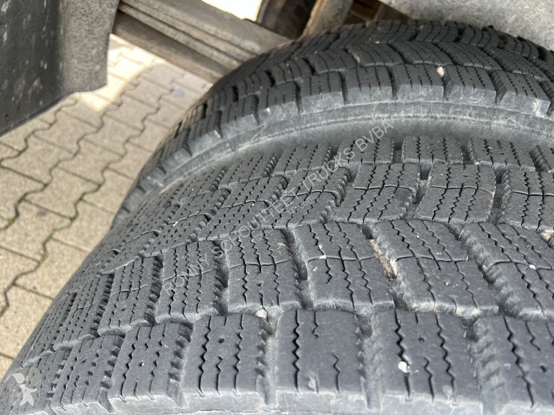 Camion Mercedes Axor 1828 A 4x4 Axor 1828 A 4x4...