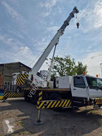 Kraan  and all terrain cranes S60 Century 2