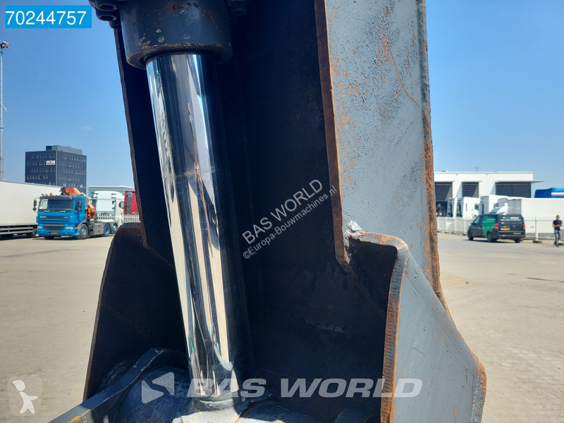جرافة Volvo EC460 B LC UHD - 2X BOOMS