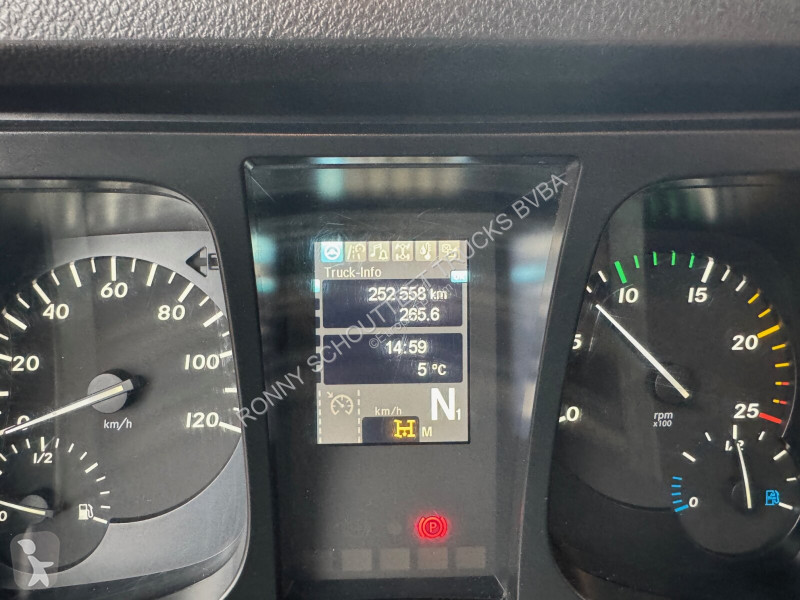 شاحنة Mercedes Arocs 2642 6x4 Arocs 2642 6x4...