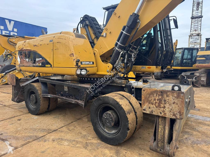 Kran Caterpillar M 322 D MH