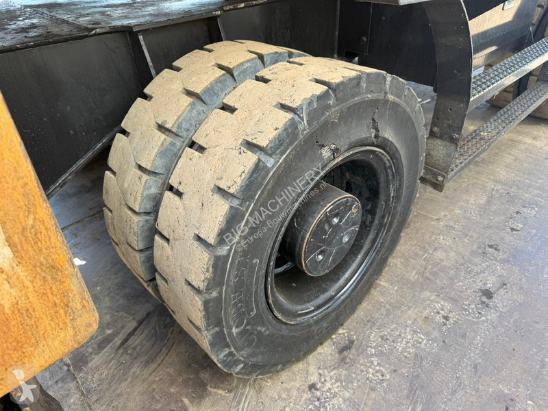 Kran Caterpillar MH3022