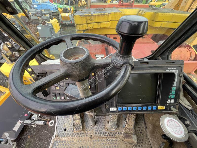 Macara Liebherr 1050 / 1