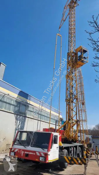 Kran Spierings Auto- Turmdrehkran Gittermast...