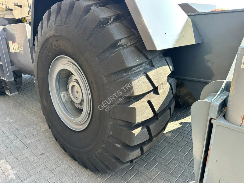 Grua Terex RT130 ROUGH TERRAIN CRANE + JIB