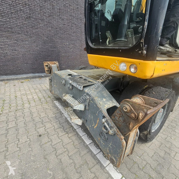 رافعة Liebherr LH22