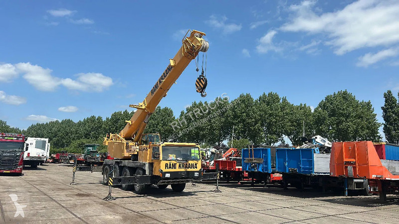 Kran Liebherr 1070 8X8