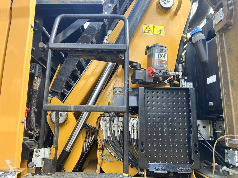 Gru Caterpillar MH 3022    2015    CE