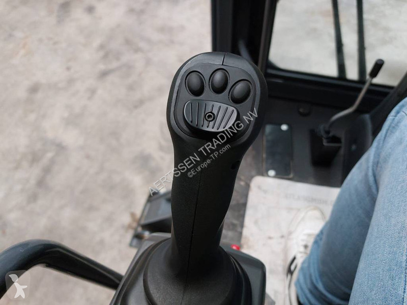 Lopatový nakládač Atlas 250 MH