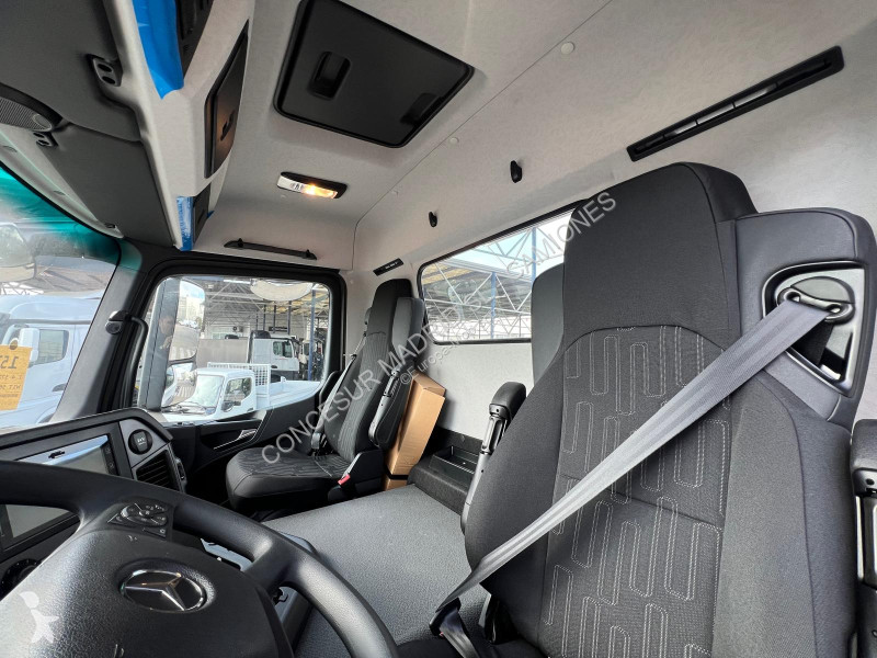 Traktor Mercedes  1830