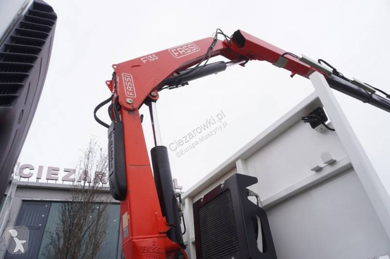 Jeřáb Renault C280 DTI 8 / FASSI crane 5.6 T /...