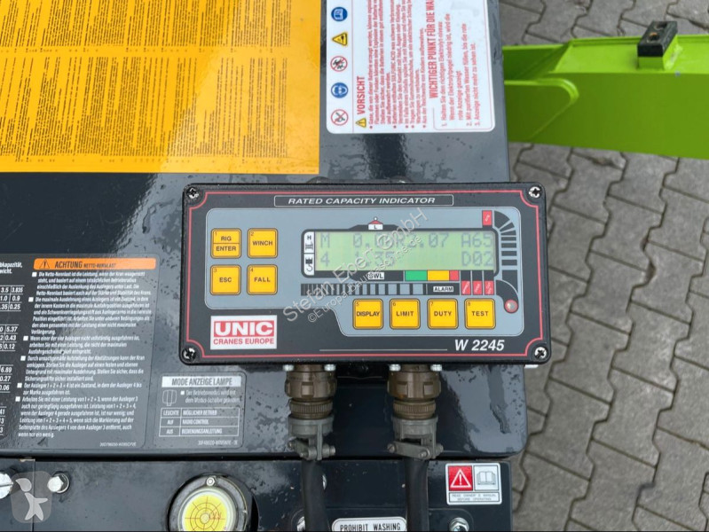 Macara  UNIC URW295CBE/ Raupenkran / 8,8m / 2,9t