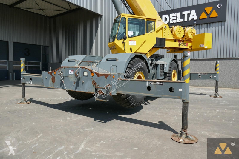 Grua Grove RT700E