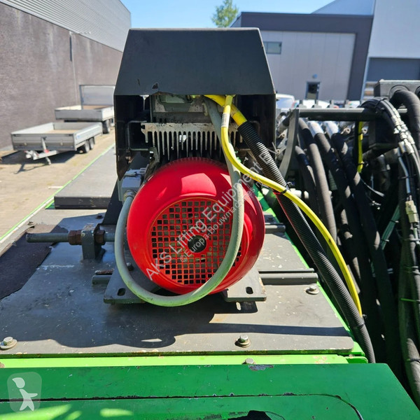 Grua Sennebogen D (GENERATOR)