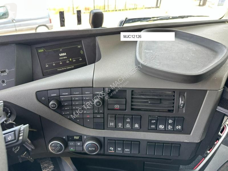 Kamion Volvo FH 420 8x4 TRIDEM + (26m!) CRANE...
