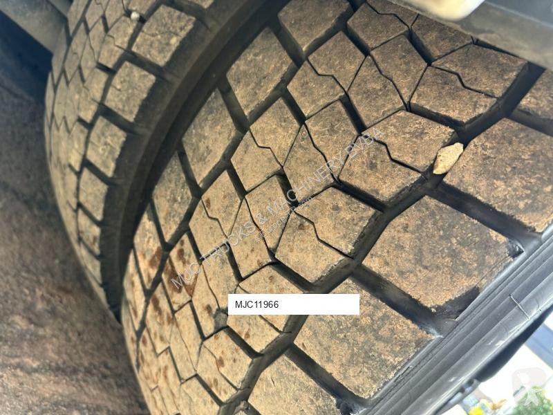 Kamion MAN TGX 35420 8x4-4 TRIDEM + CRANE...