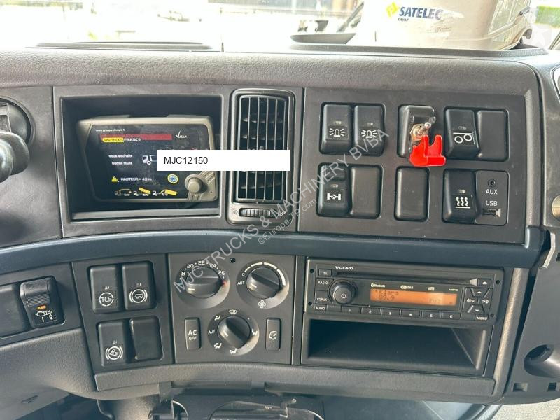 Kamion Volvo FH 500 6X2 + CRANE PALFINGER...
