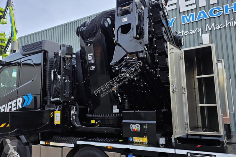 Grue Volvo FH540 8X2 WITH HIAB 140TM CRANE...