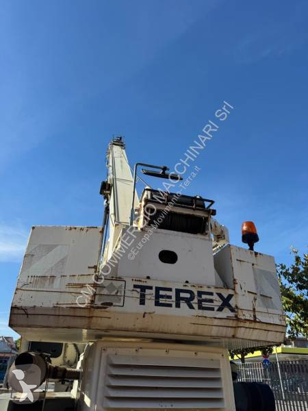 Jeřáb Terex A400