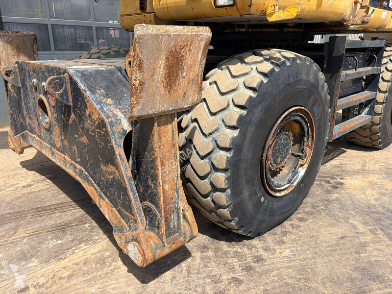 Jeřáb Caterpillar M325DMH