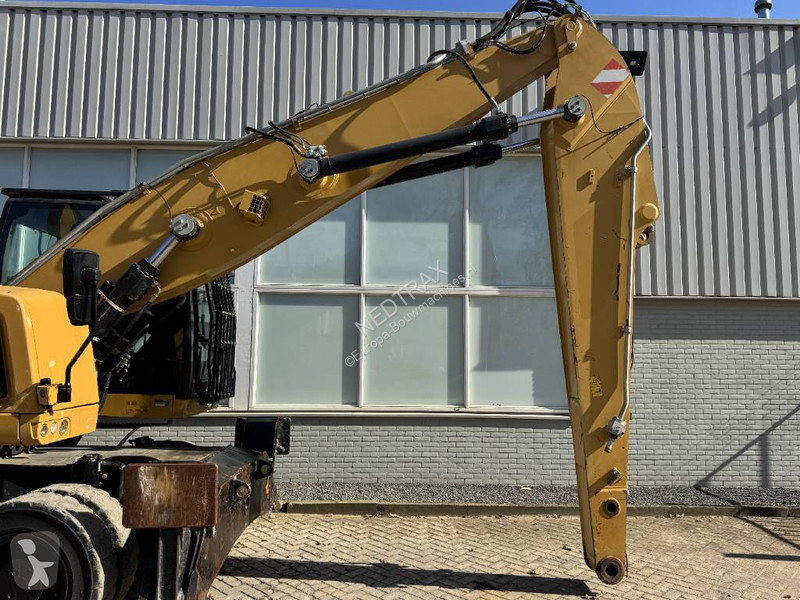 Jeřáb Caterpillar MH 3022