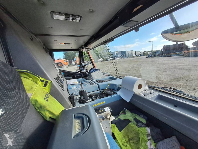 Grua Terex Demag AC700