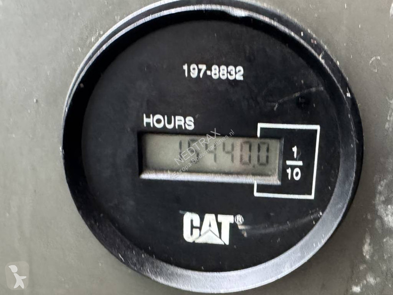 Кран Caterpillar 325 D L MH