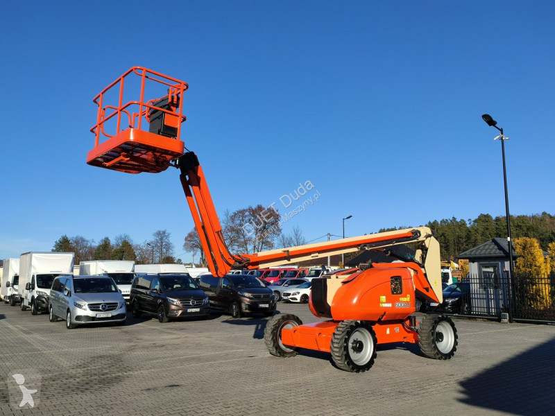 منصة تلسكوبية JLG 4x4 PODNOŚNIK PRZEGUBOWY