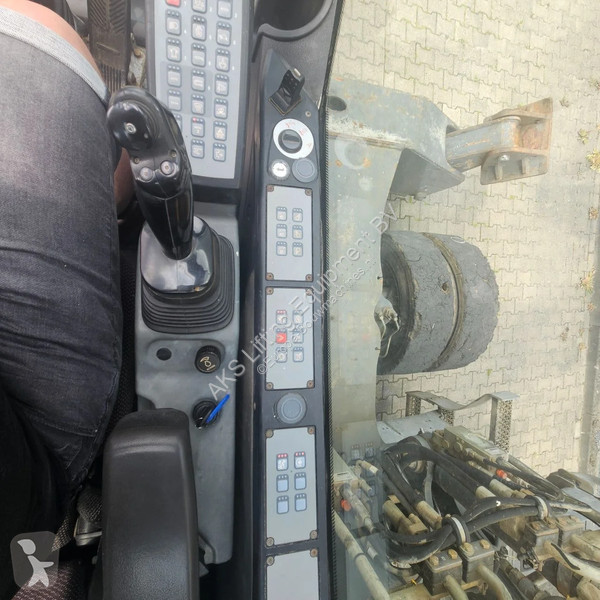 رافعة Liebherr LH22