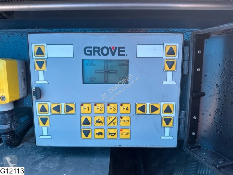 Jeřáb Grove GMK3060L-1 6x6, 60.000 kg, 48 m