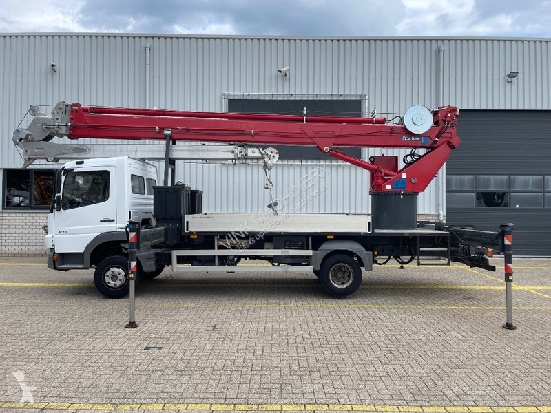 Grua Böcker AK 35/3000 SPS