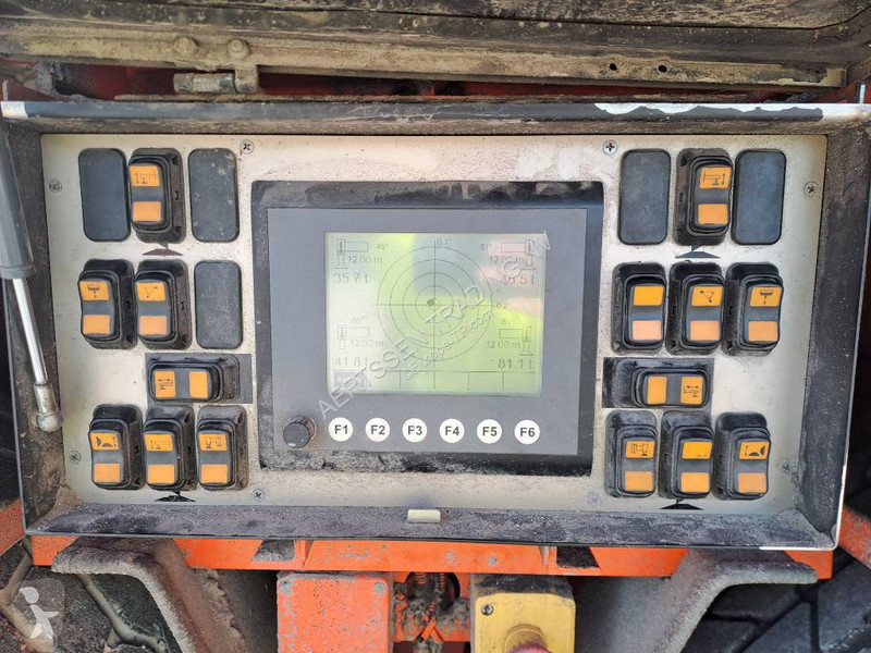 Grua Terex Demag AC700
